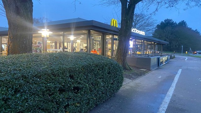 Late night takeaway food in Harlow