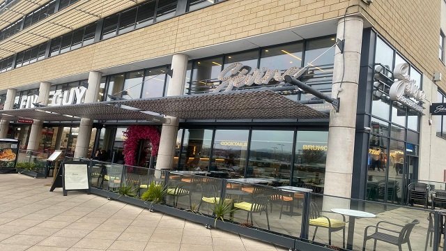 Romantic restaurant dining for couples in Harlow